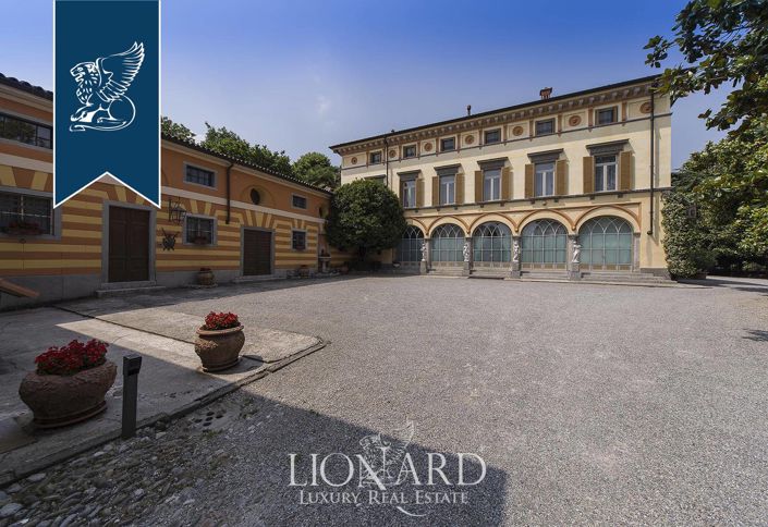 Image No.6-8 Bed Villa for sale