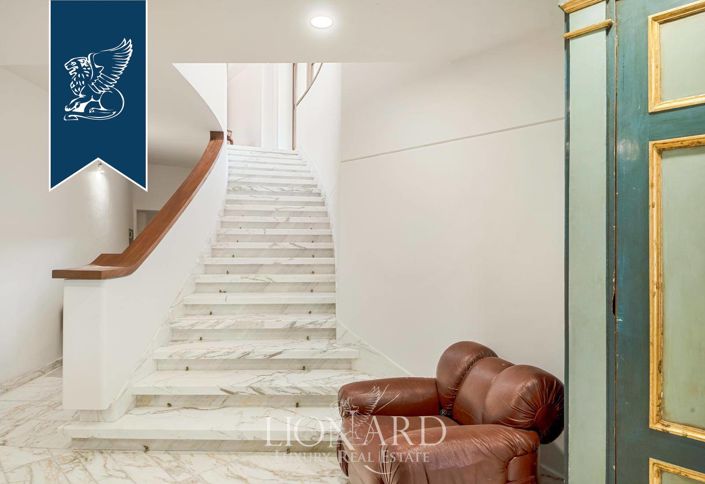 Image No.12-13 Bed Villa for sale