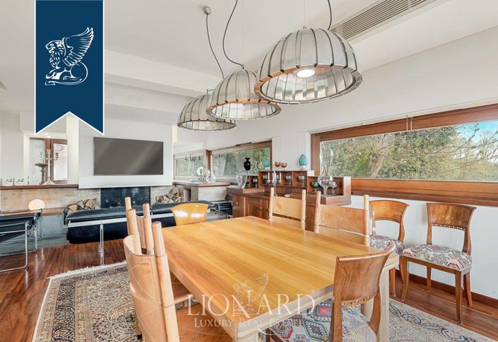 Image No.20-13 Bed Villa for sale