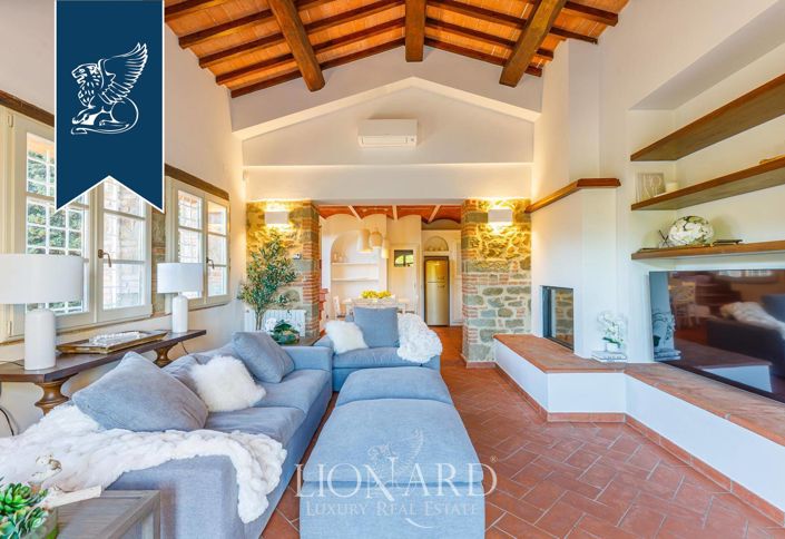 Image No.11-6 Bed Villa for sale