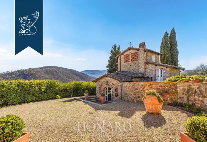 Image No.2-6 Bed Villa for sale