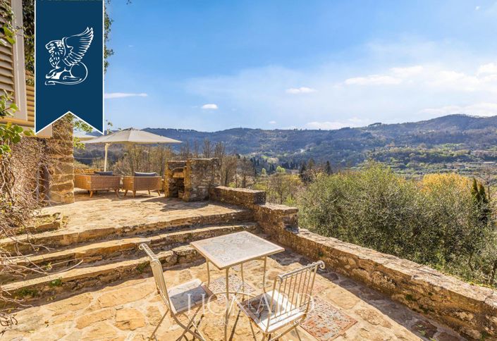 Image No.8-5 Bed Country House for sale