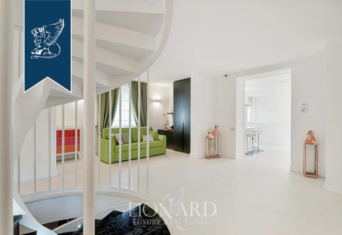 Image No.14-5 Bed Villa for sale