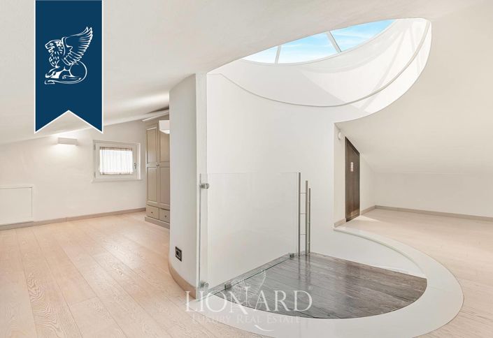 Image No.15-5 Bed Villa for sale