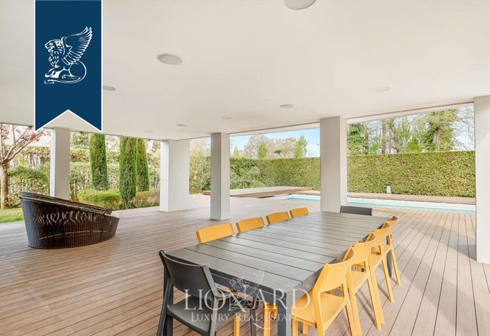 Image No.7-5 Bed Villa for sale