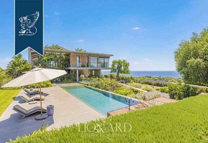 Image No.1-4 Bed Villa for sale