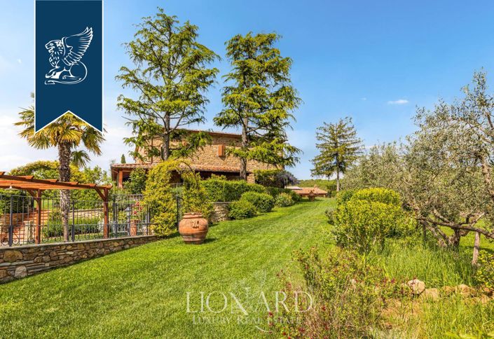 Image No.10-8 Bed Farmhouse for sale