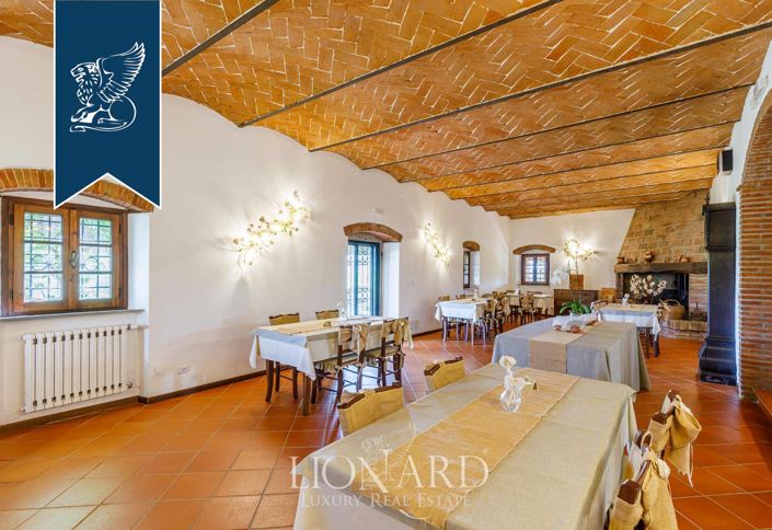 Image No.19-8 Bed Farmhouse for sale