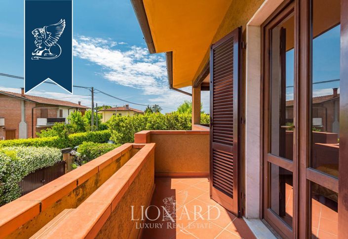 Image No.26-6 Bed Villa for sale