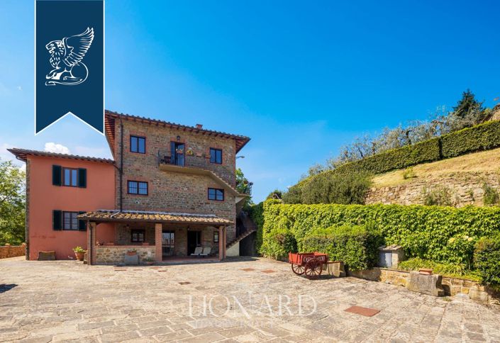 Image No.10-23 Bed Farmhouse for sale