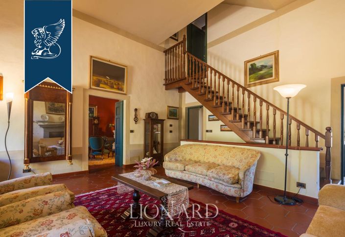 Image No.16-23 Bed Farmhouse for sale