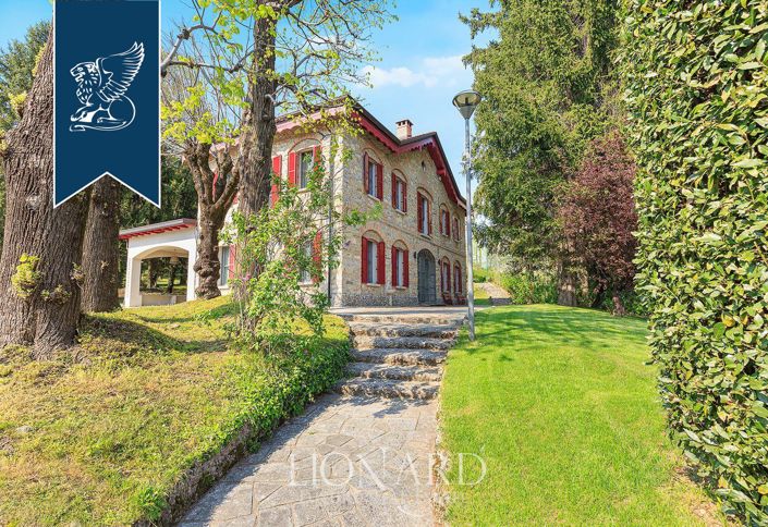 Image No.3-18 Bed Villa for sale