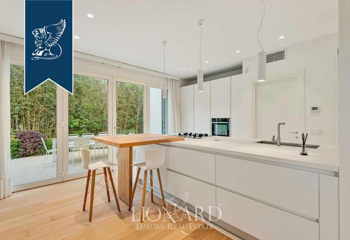 Image No.13-5 Bed Villa for sale