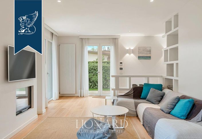 Image No.7-5 Bed Villa for sale