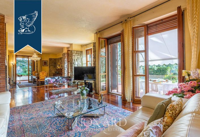 Image No.19-6 Bed Villa for sale