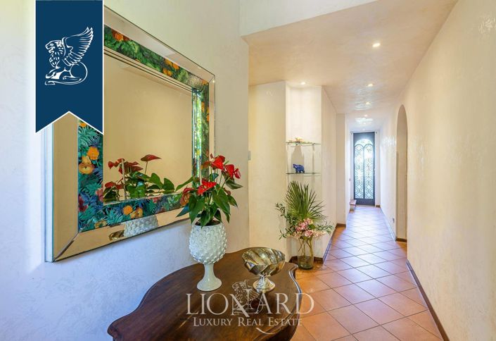 Image No.34-6 Bed Villa for sale