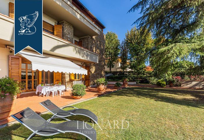 Image No.8-6 Bed Villa for sale