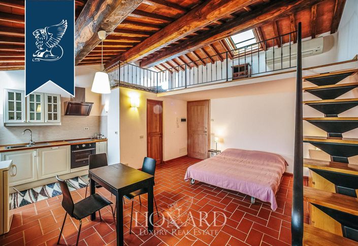 Image No.30-15 Bed Farmhouse for sale