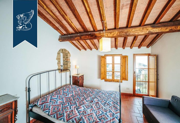 Image No.36-15 Bed Farmhouse for sale