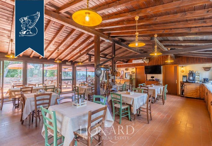 Image No.19-20 Bed Farmhouse for sale