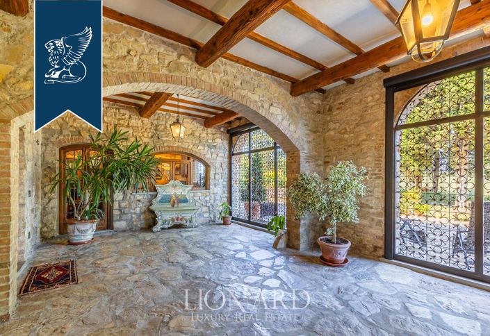 Image No.18-5 Bed Villa for sale