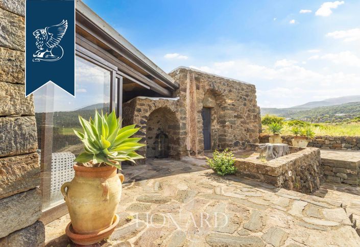 Image No.8-4 Bed Hotel for sale