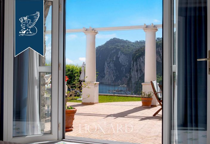 Image No.12-2 Bed Villa for sale