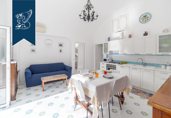 Image No.15-2 Bed Villa for sale