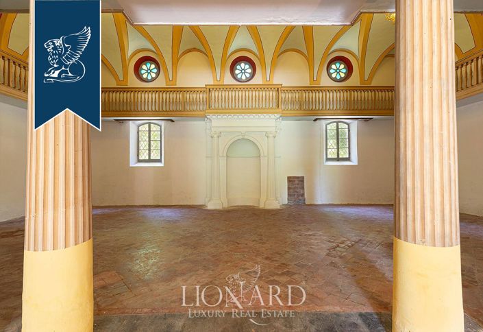 Image No.18-30 Bed Property for sale