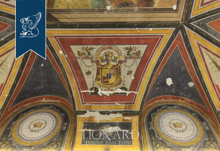 Image No.9-30 Bed Property for sale