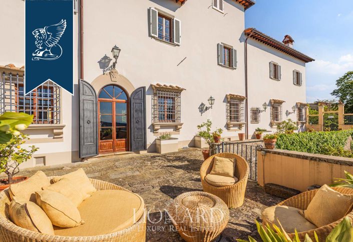 Image No.10-9 Bed Country House for sale