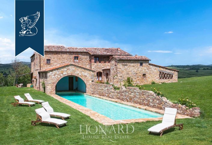 Image No.1-7 Bed Villa for sale