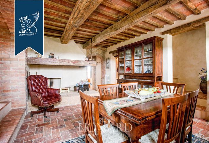 Image No.20-7 Bed Villa for sale