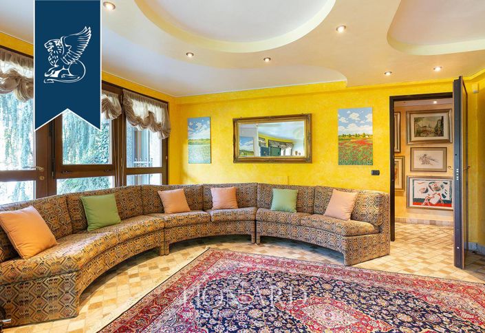 Image No.50-5 Bed Villa for sale