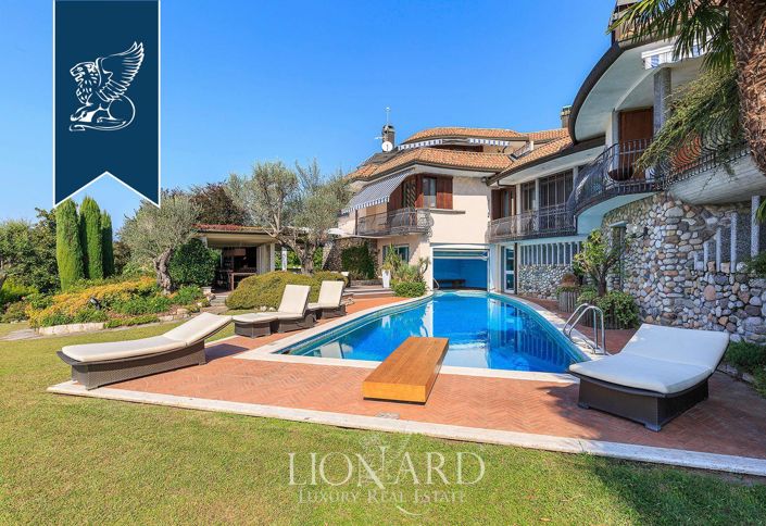 Image No.8-5 Bed Villa for sale