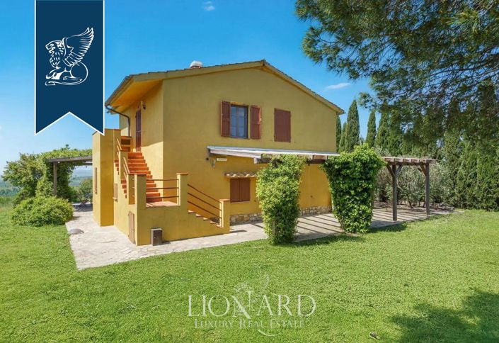 Image No.12-5 Bed Farmhouse for sale