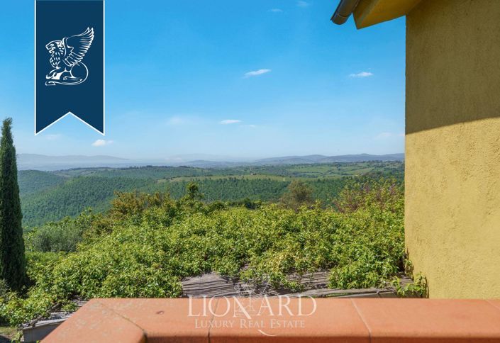 Image No.17-5 Bed Farmhouse for sale