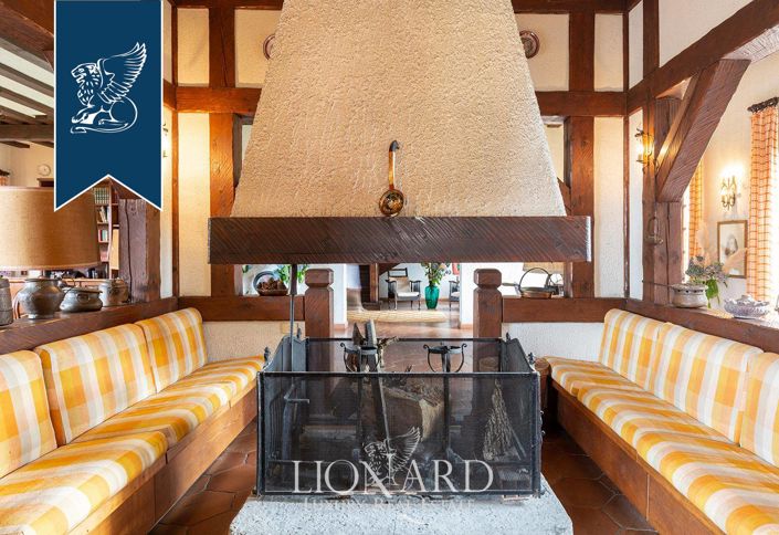 Image No.20-8 Bed Villa for sale