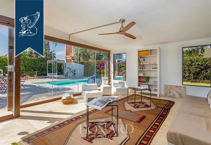 Image No.20-7 Bed Villa for sale