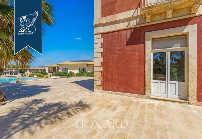 Image No.7-7 Bed Villa for sale