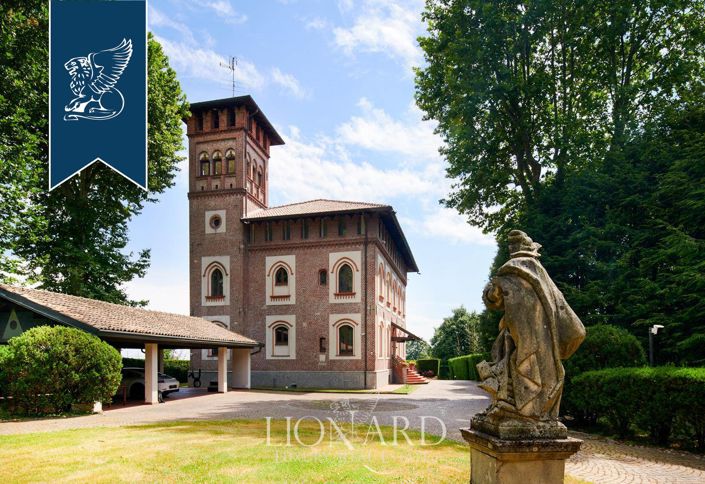 Image No.8-7 Bed Villa for sale