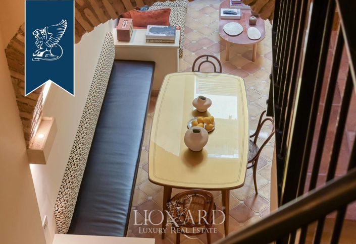 Image No.19-3 Bed Property for sale