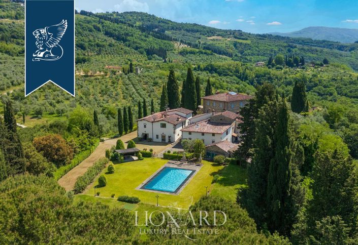 Image No.2-15 Bed Country House for sale