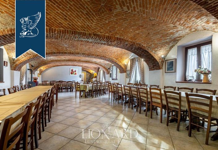 Image No.14-13 Bed Hotel for sale