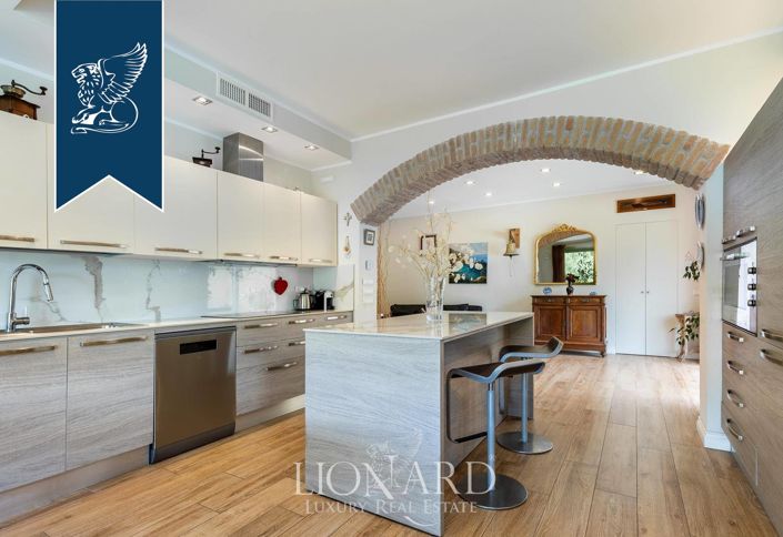 Image No.14-6 Bed Villa for sale