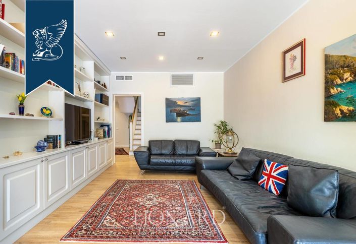 Image No.18-6 Bed Villa for sale