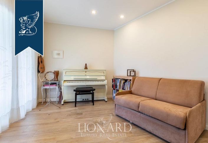 Image No.20-6 Bed Villa for sale