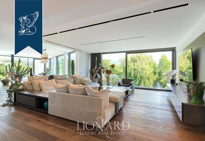 Image No.13-6 Bed Villa for sale