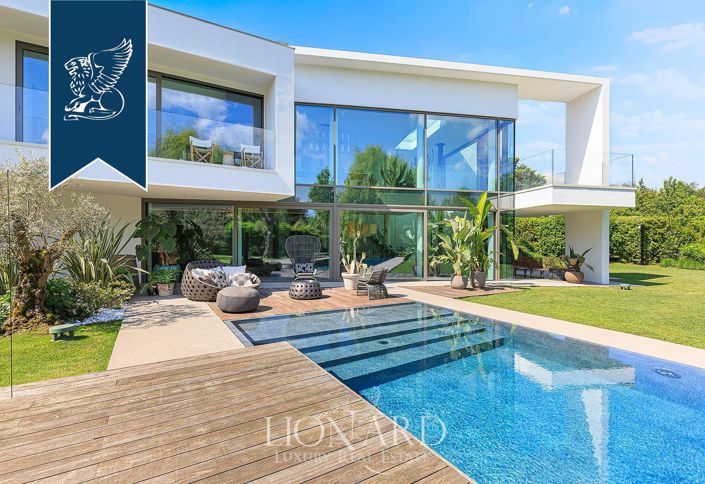 Image No.3-6 Bed Villa for sale