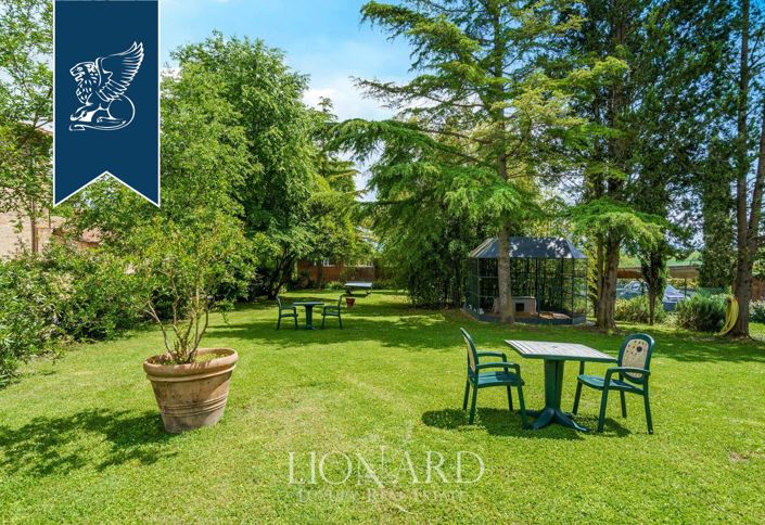 Image No.13-12 Bed Farmhouse for sale